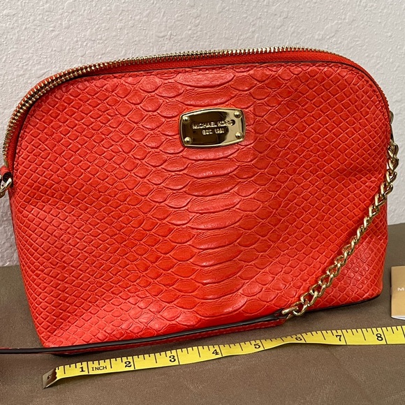 Michael Kors Crossbody - Picture 1 of 3